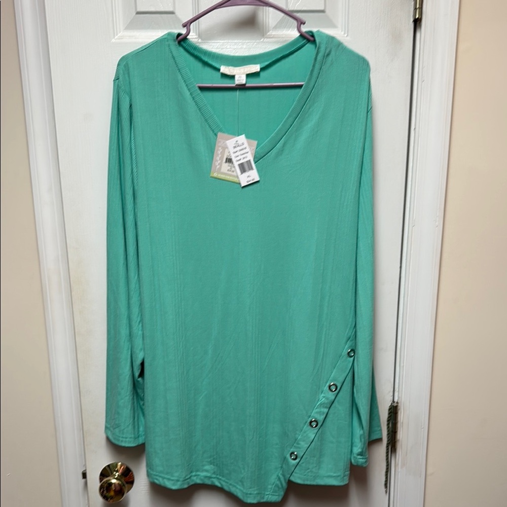 Juniper and Lime Tunic Asymmetric Hem XL NWT